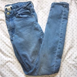 H&M Light Wash Jeggings